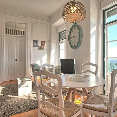 Localtraveling Alfama River View - Family Appartement