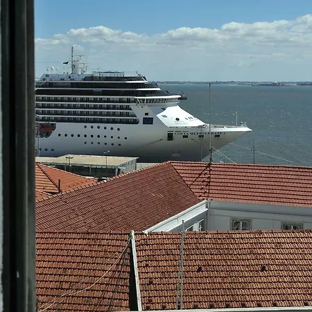 Localtraveling Alfama River View - Family 리스본