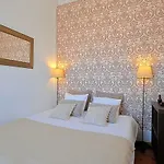 阿尔法玛河景当地旅行家庭公寓 Lisboa