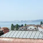 公寓 阿尔法玛河景当地旅行家庭公寓 Lisboa