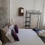 公寓 阿尔法玛河景当地旅行家庭公寓 Lisboa